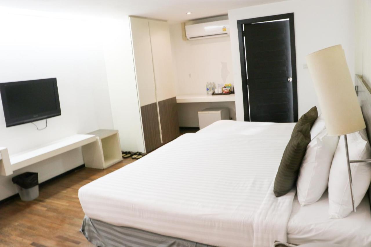 The Mini R Ratchada Hotel Bangkok Buitenkant foto